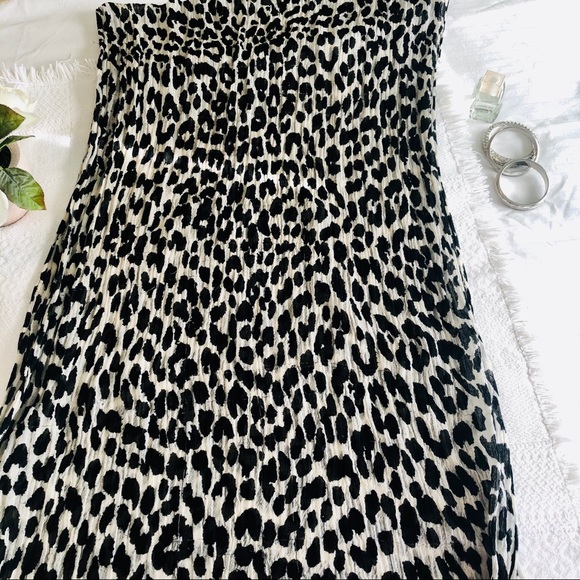 ANN TAYLOR Cheetah Animal Print Black White Scarf - Picture 4 of 8